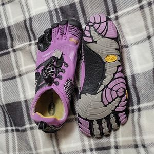 Vibram 5 finger shoes
